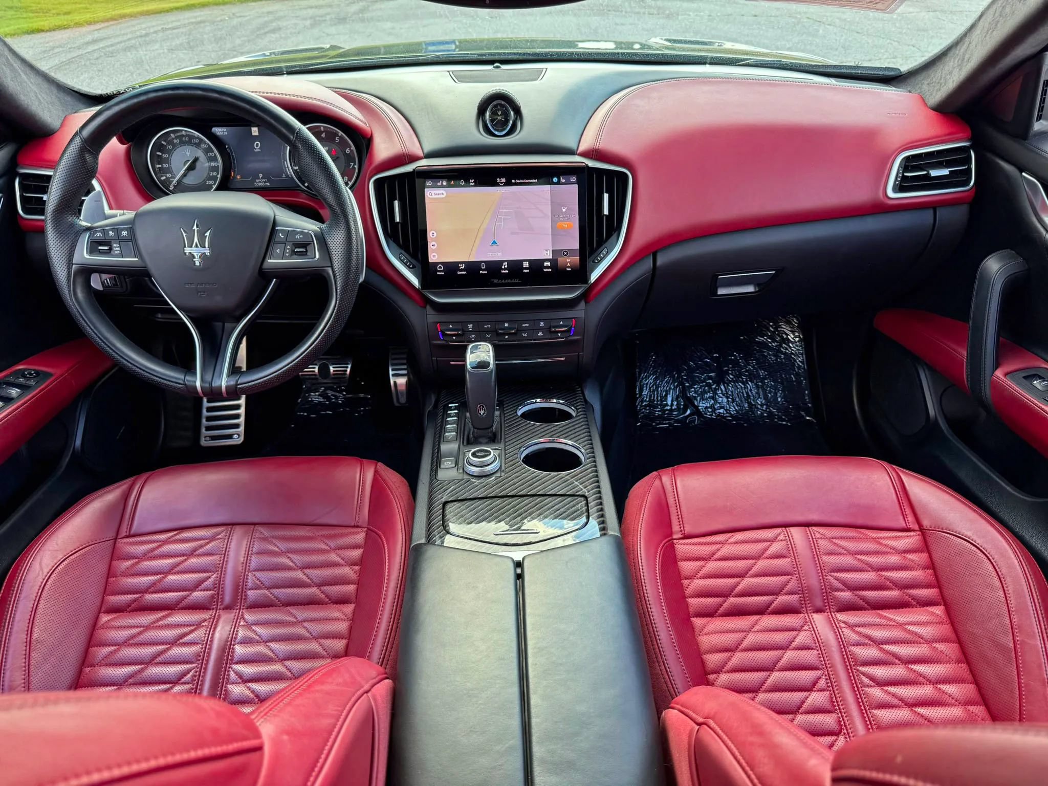 Used 2022 Maserati Ghibli Trofeo RWD image 17
