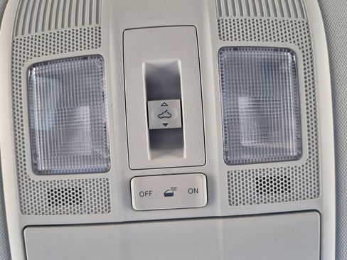 Used 2018 MAZDA CX-9 Touring w/ Touring Premium Package image 27