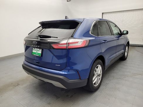 Used 2024 Ford Edge SEL image 9
