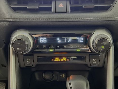 Used 2024 Toyota RAV4 XLE FWD image 26