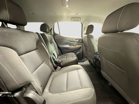 Used 2021 GMC Acadia SLE w/ LPO, Floor Liner Package image 27