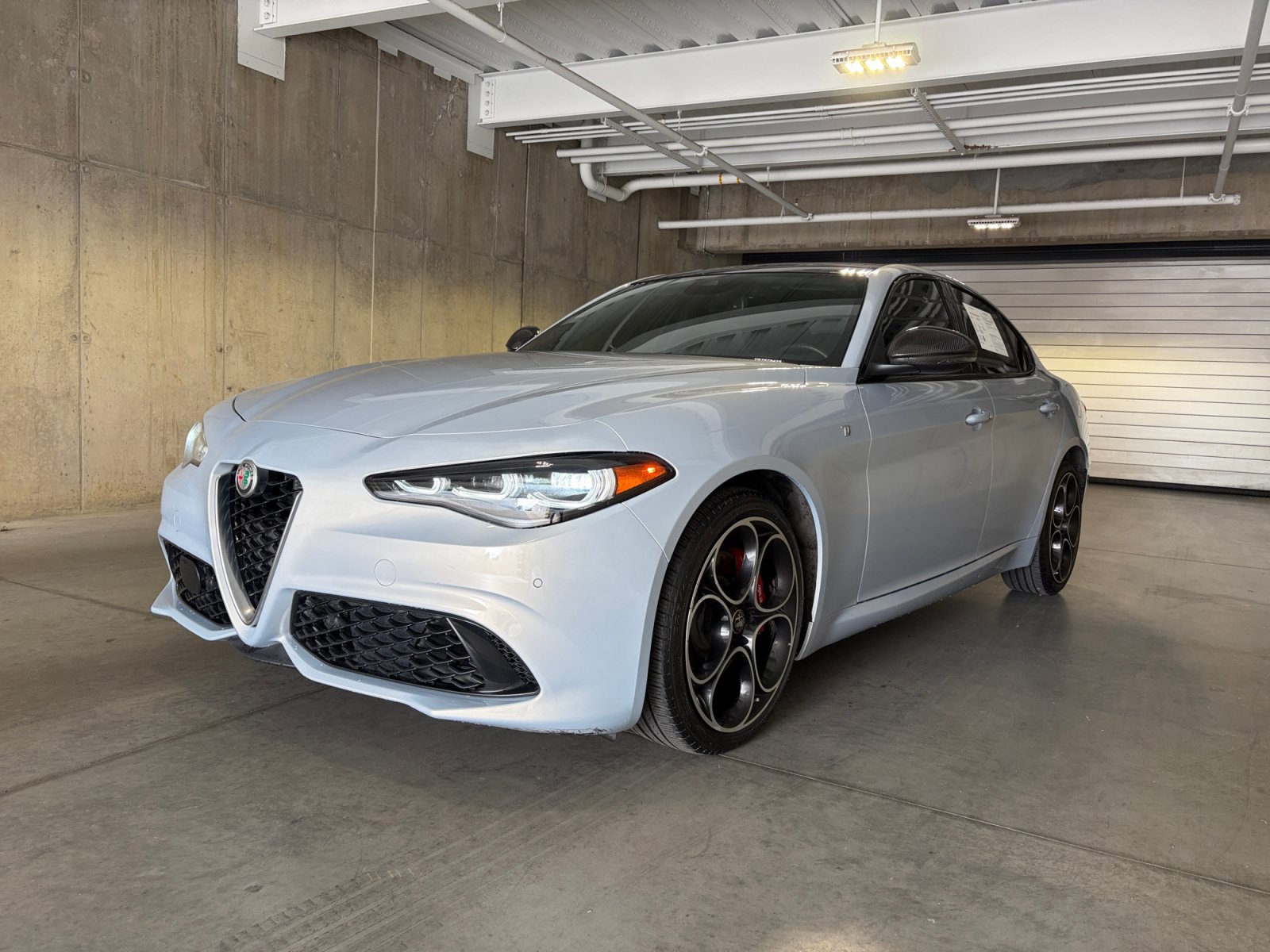 Used 2024 Alfa Romeo Giulia Ti AWD/4WD image 1