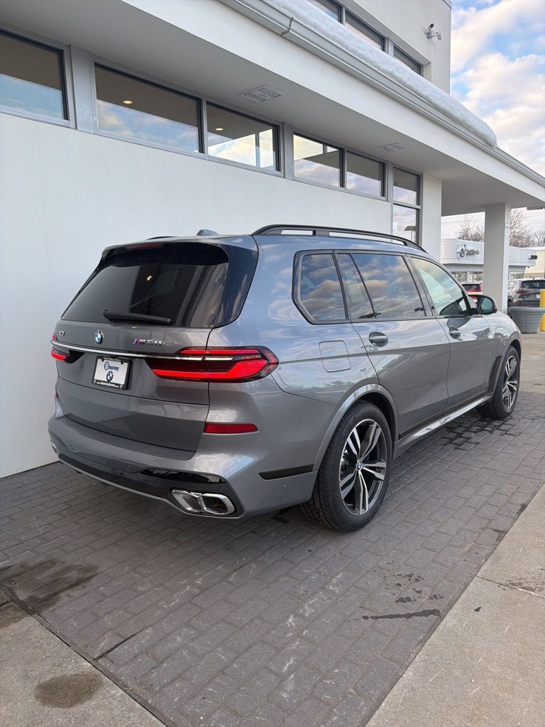 New 2026 BMW X7 M60i AWD/4WD image 5