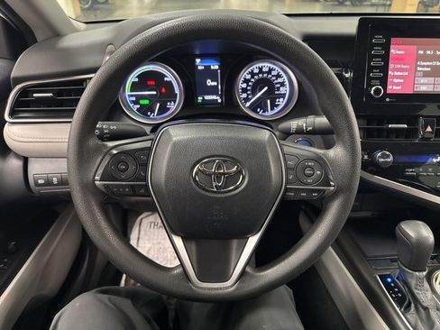 Used 2022 Toyota Camry LE image 26
