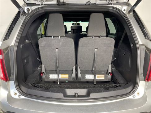 Used 2012 Ford Explorer XLT image 13