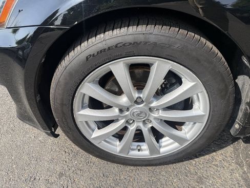Used 2006 Lexus IS 250 w/ Premium Pkg RWD image 22