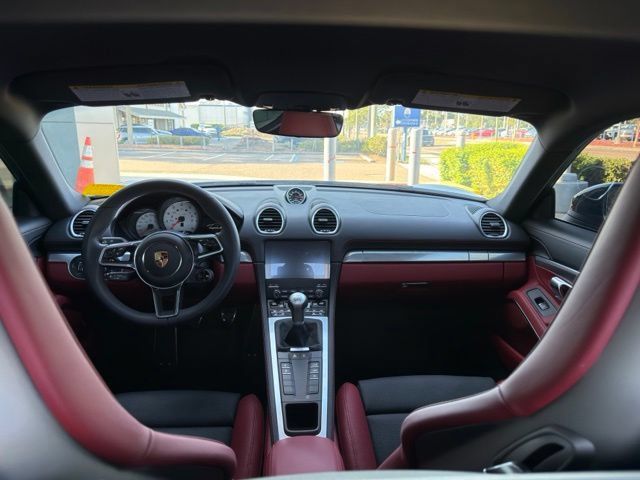 Used 2025 Porsche 718 Cayman S RWD image 10