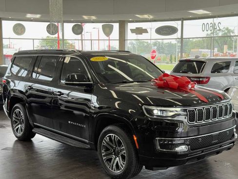 Used 2024 Jeep Wagoneer 4WD w/ Premium Group I image 1