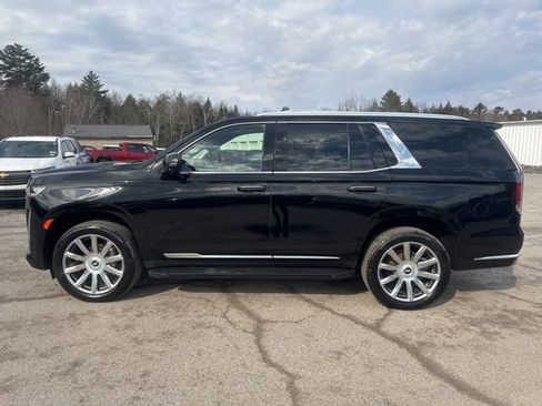 Used 2022 Cadillac Escalade Premium Luxury Platinum image 3