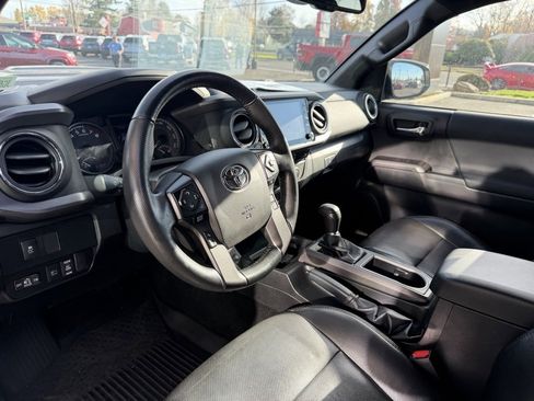 Used 2022 Toyota Tacoma TRD Pro image 15