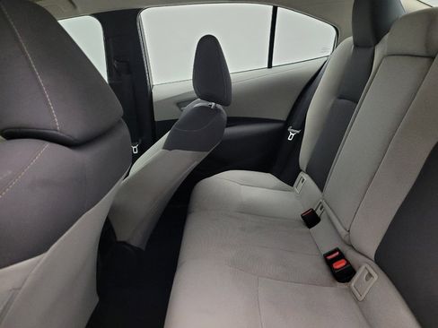 Used 2022 Toyota Corolla LE FWD image 18