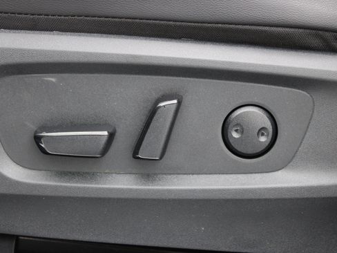 Certified 2025 Nissan Pathfinder Rock Creek image 35