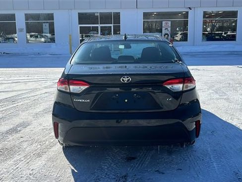 Certified 2023 Toyota Corolla LE image 7