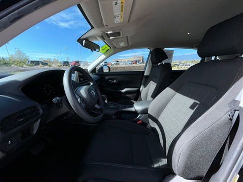 Used 2023 Honda HR-V LX image 12