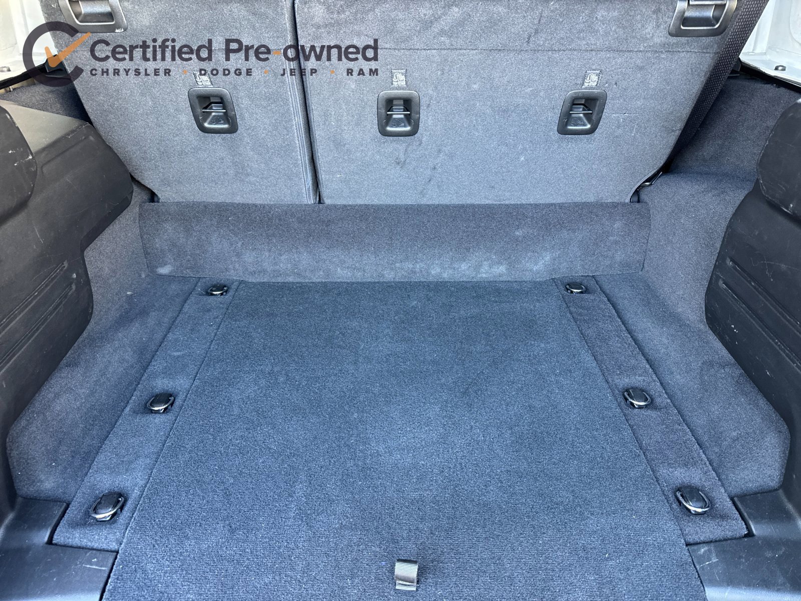 Certified 2025 Jeep Wrangler Unlimited Sahara AWD/4WD image 16