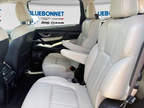 Used 2021 Subaru Ascent Limited w/ Technology Package AWD/4WD image 22