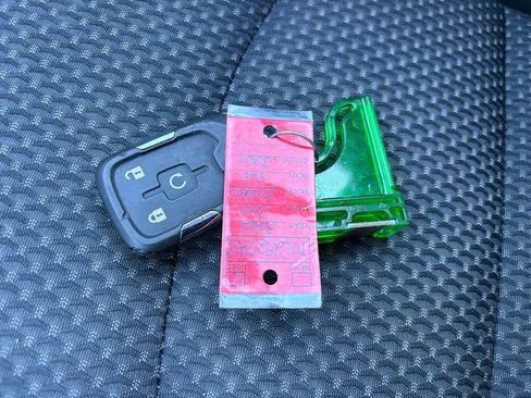 Used 2022 GMC Terrain SLE w/ Driver Convenience Package image 27