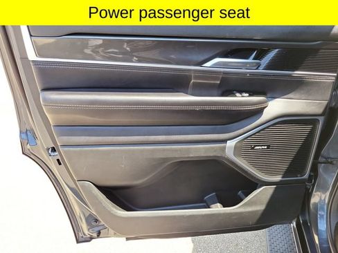 Certified 2023 Jeep Wagoneer 4WD w/ Convenience Group I image 15