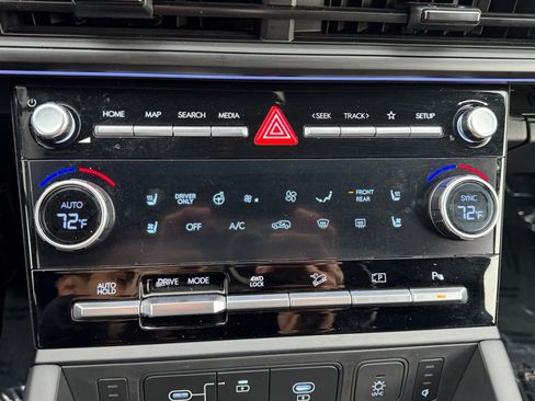 Certified 2025 Hyundai Santa Fe Calligraphy image 18