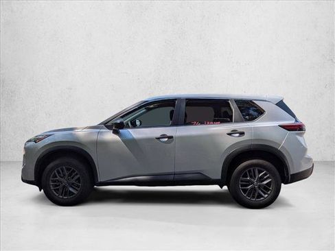 Used 2024 Nissan Rogue S FWD image 9