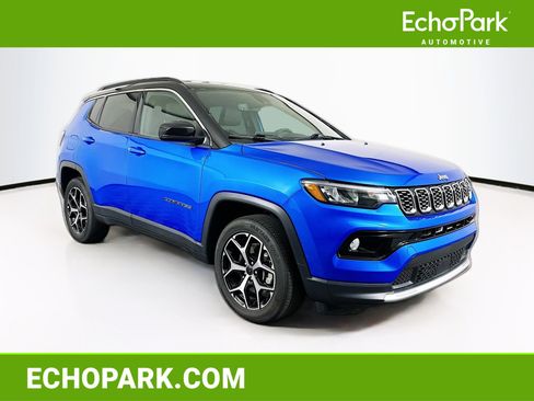Used 2025 Jeep Compass Limited AWD/4WD image 1