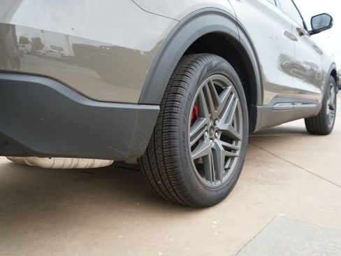New 2026 Ford Explorer ST w/ Sun And Sound Package AWD/4WD image 9
