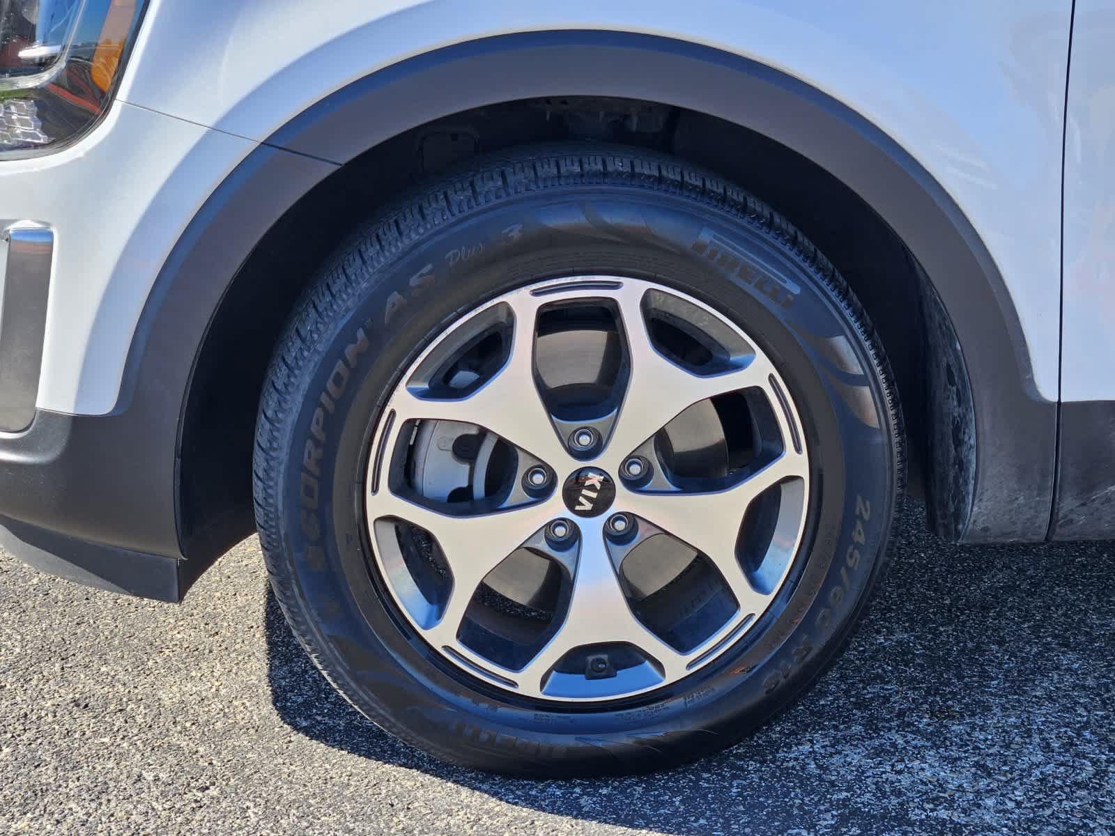 Used 2020 Kia Telluride EX w/ Towing Package FWD image 9