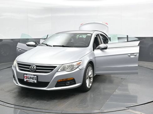 Used 2010 Volkswagen CC Luxury FWD image 43