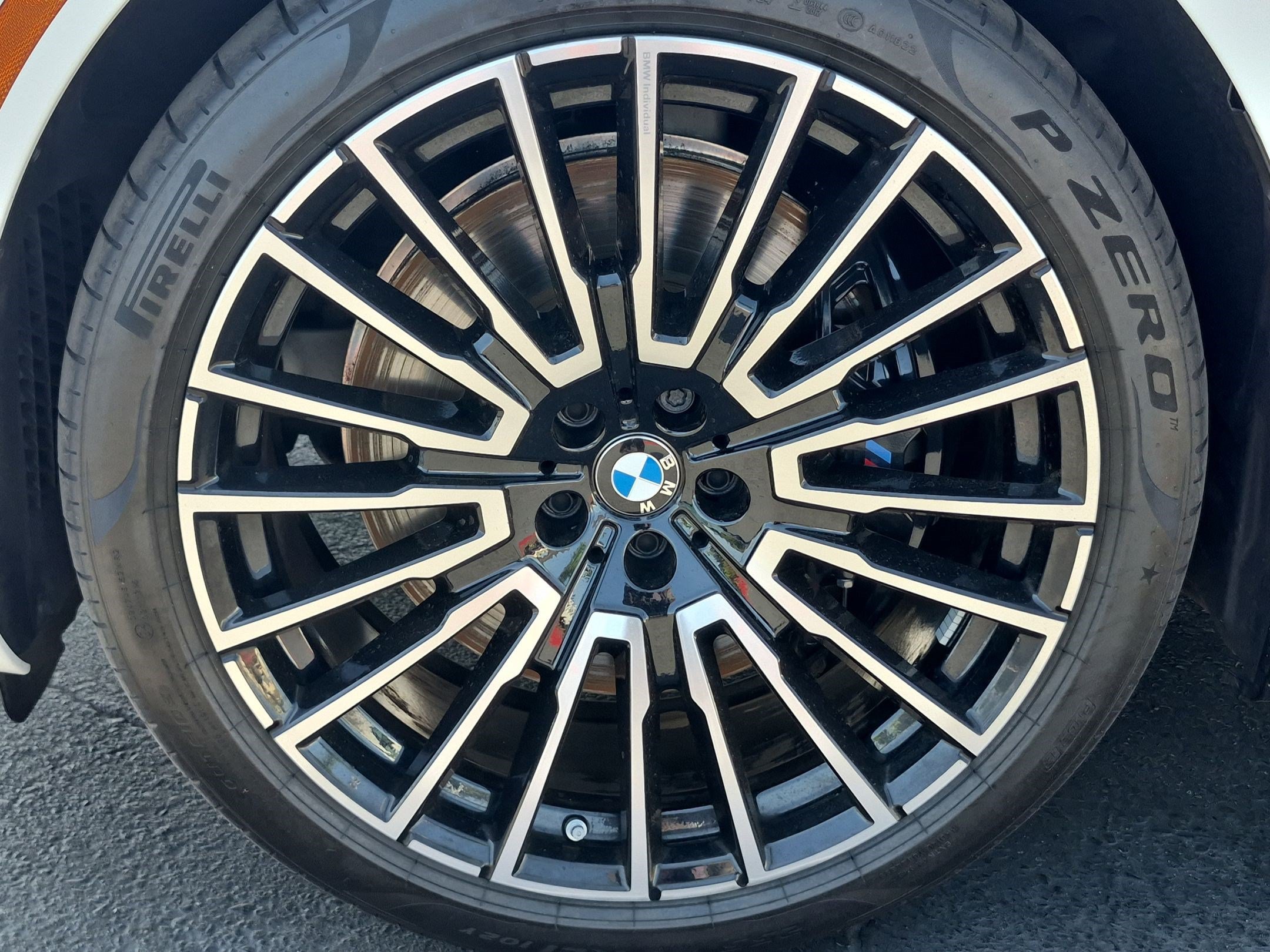 Used 2025 BMW 760i xDrive AWD/4WD image 13