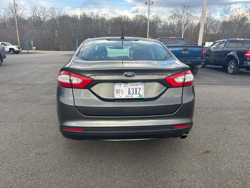 Used 2016 Ford Fusion SE FWD image 12