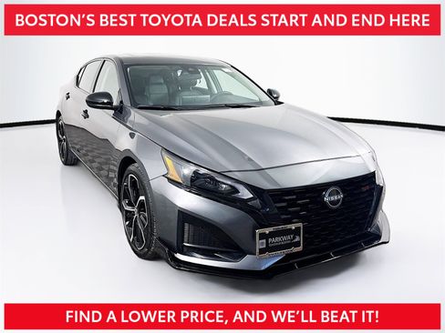 Used 2025 Nissan Altima 2.5 SR w/ SR Premium Package image 1