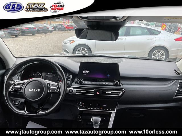 Used 2022 Kia Seltos SX AWD/4WD image 16