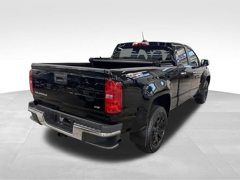 Used 2022 Chevrolet Colorado LT w/ Chrome Appearance Package AWD/4WD image 25