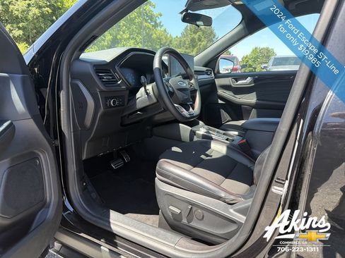 Used 2024 Ford Escape ST-Line w/ Tech Pack #1 FWD image 13