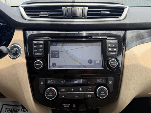 Used 2016 Nissan Rogue SL w/ SL Premium Package AWD/4WD image 15