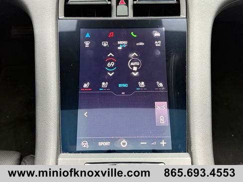 Used 2023 Porsche Taycan image 21