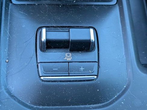 Used 2023 GMC Sierra 1500 AT4X image 19