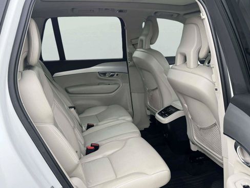 Used 2017 Volvo XC90 T6 Momentum w/ Vision Package AWD/4WD image 32