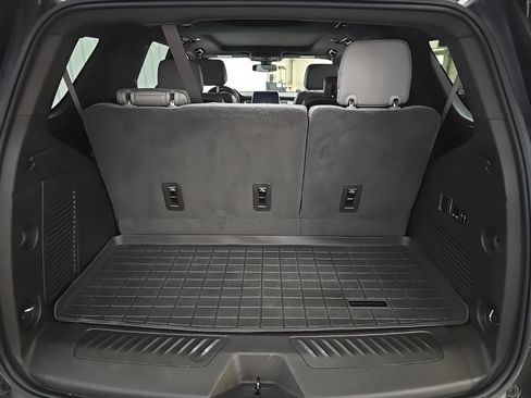 Used 2021 Chevrolet Tahoe LT w/ LT Signature Package AWD/4WD image 12