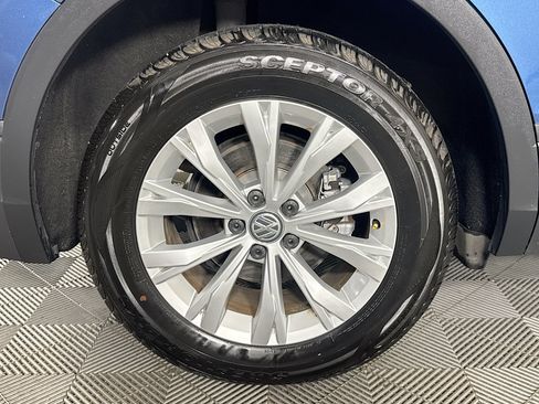 Used 2019 Volkswagen Tiguan SE FWD image 31