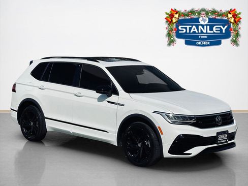 Used 2024 Volkswagen Tiguan SE R-Line image 1