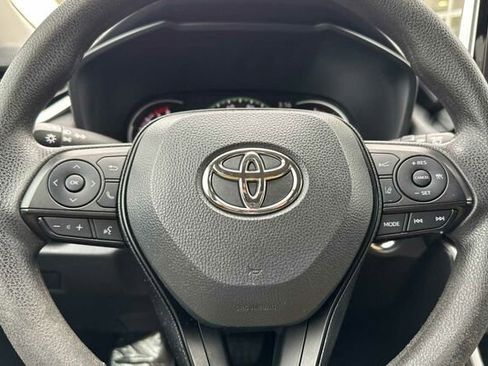 Used 2023 Toyota RAV4 XLE image 23