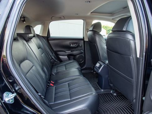 Used 2024 Honda HR-V EX-L image 19
