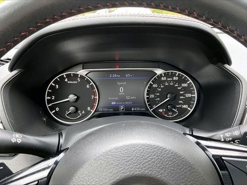 Used 2024 Nissan Altima 2.5 SR AWD/4WD image 14
