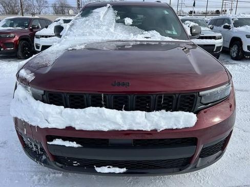 New 2025 Jeep Grand Cherokee L Altitude image 8