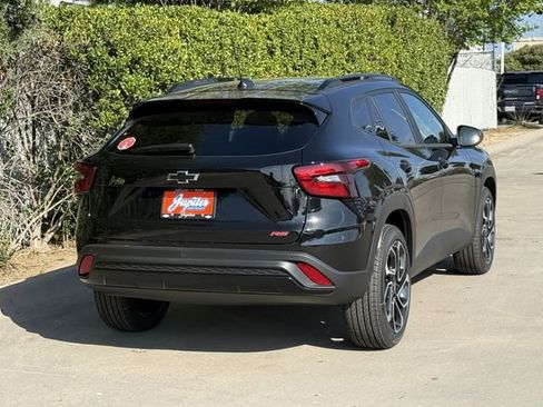 New 2026 Chevrolet Trax RS image 4