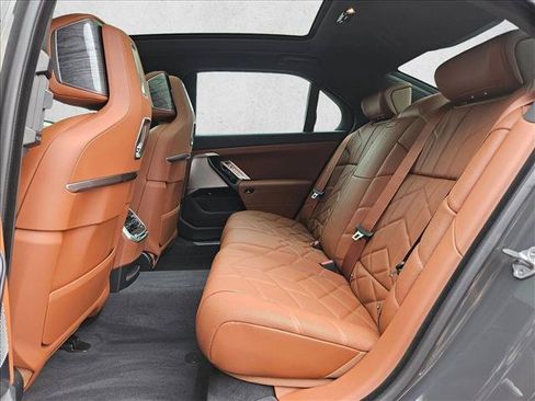 New 2026 BMW i7 eDrive50 w/ M Sport Package RWD image 15