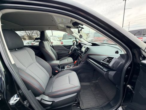 Used 2024 Subaru Forester Sport image 32