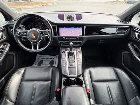 Used 2021 Porsche Macan w/ Premium Package AWD/4WD image 19
