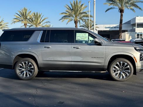 New 2026 Chevrolet Suburban High Country image 2